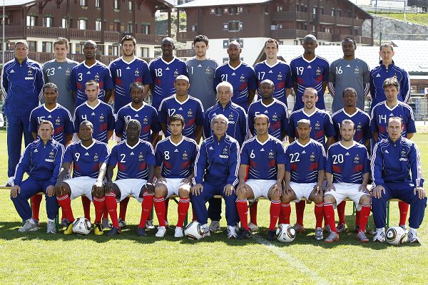 法国队鏖战印尼队,黄鸭组合惊艳四座 法国队鏖战印尼队,黄鸭组合惊艳四座