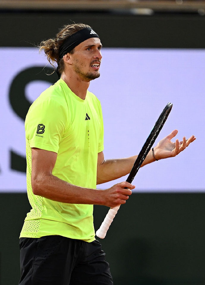 温网碾压戴维斯杯，兹维列夫带队取胜