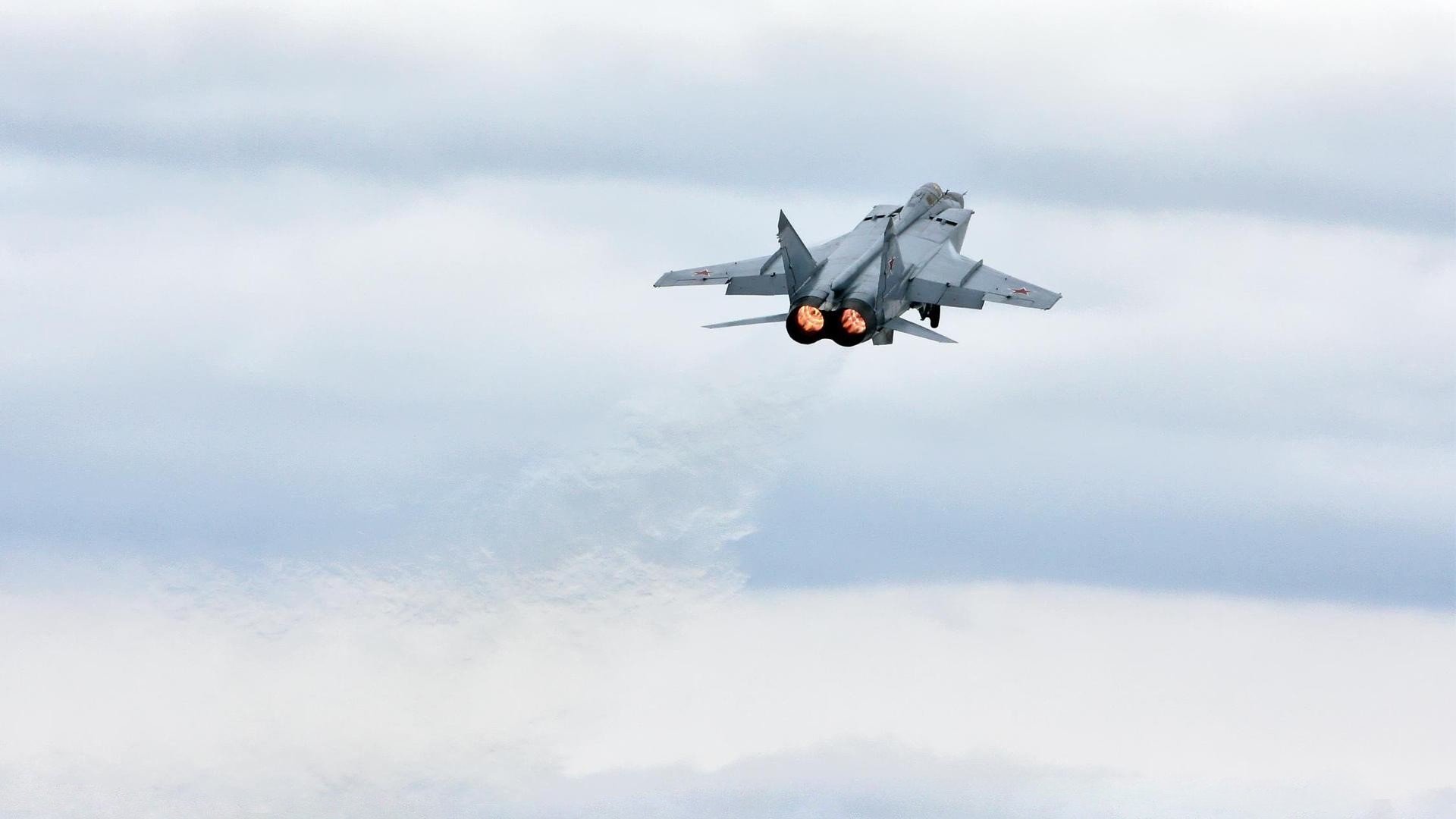 魔术师时间，班凯罗如何用四个回合驯服热火与公牛的狂野